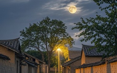 小村庄月弯弯吉他谱-晚月moon-C调原版弹唱谱-图片六线谱