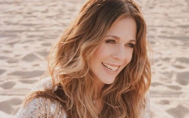 Everybody Cries吉他谱-Rita Wilson-A调指法-图片六线谱